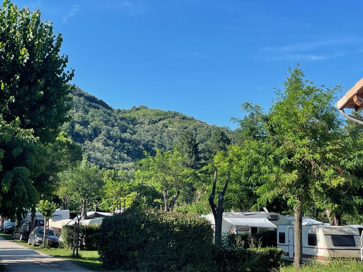 Camping Avec Piscine Et Riviere A Tournon Sur Rhone Ardeche Екстериор снимка