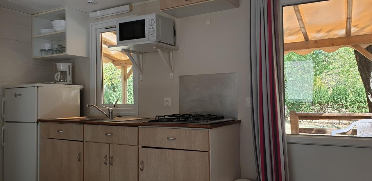 Camping Avec Piscine Et Riviere A Tournon Sur Rhone Ardeche Екстериор снимка